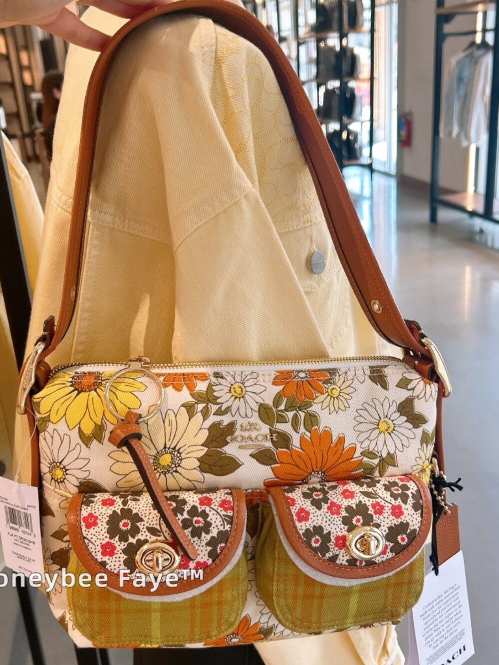 Coach Cargo Shoulder Bag With Floral Print CDW56 - Picture 9 of 10